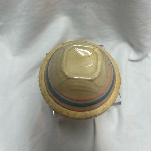 McCoy Yellow Ware Pink and Blue Stripes Pie Crust rim bowl . 4.5 wide x 3.5 tall - Picture 4 of 4